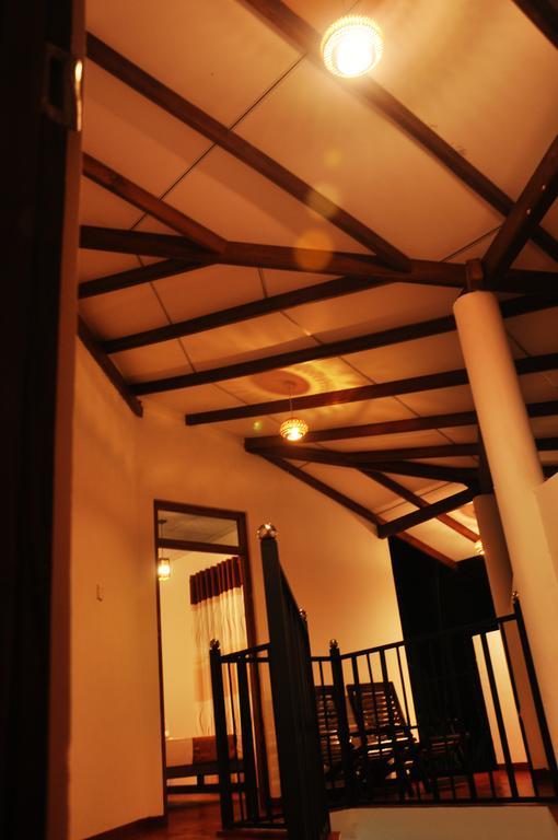 Coconut Garden House Hotel Udawalawe Exterior photo